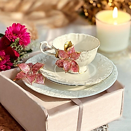 Blush Lily El Yapımı Reçine Çiçekli Fincan